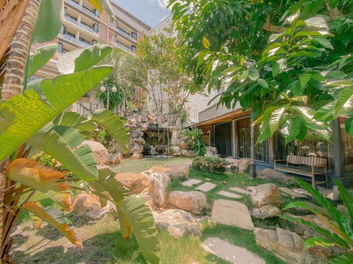Yage Hotspring House Acomodação com café da manhã Jiaoxi Exterior foto