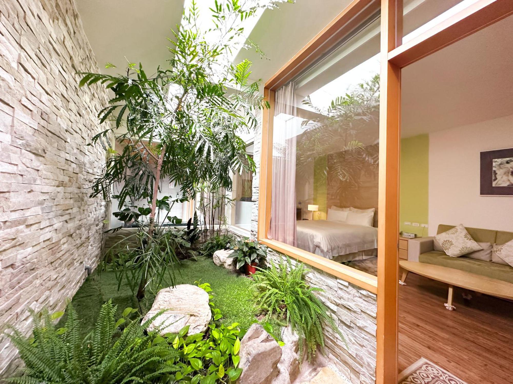Yage Hotspring House Acomodação com café da manhã Jiaoxi Exterior foto